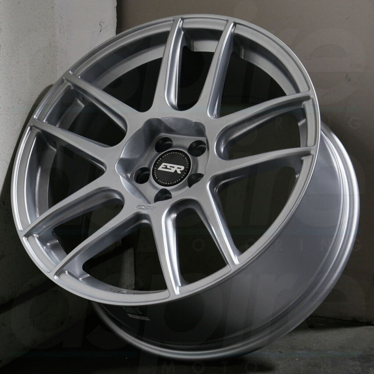 18x8.5 Hyper Silver Wheels ESR CS8 5x114.3 30 (Set of 4) 72.56 ...