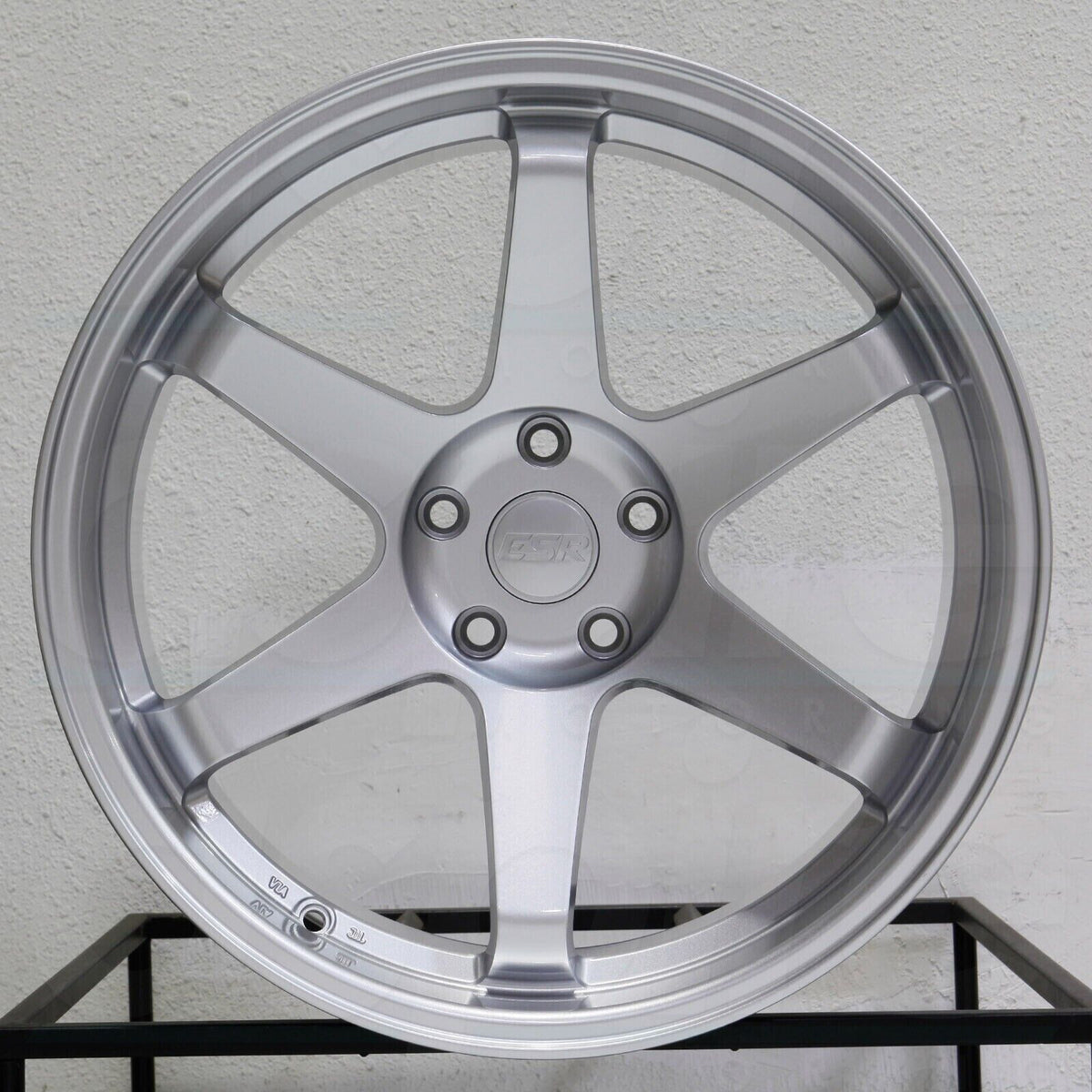 18x10.5 +22 5x100 ESR SR07 Wheels Hyper Silver Rims Set 4 – eurowheelsusa